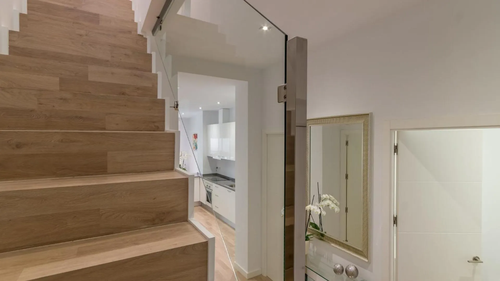 Дом отдыха Tastefully-Furnished Villa In Mallorca Пальма-де-Майорка