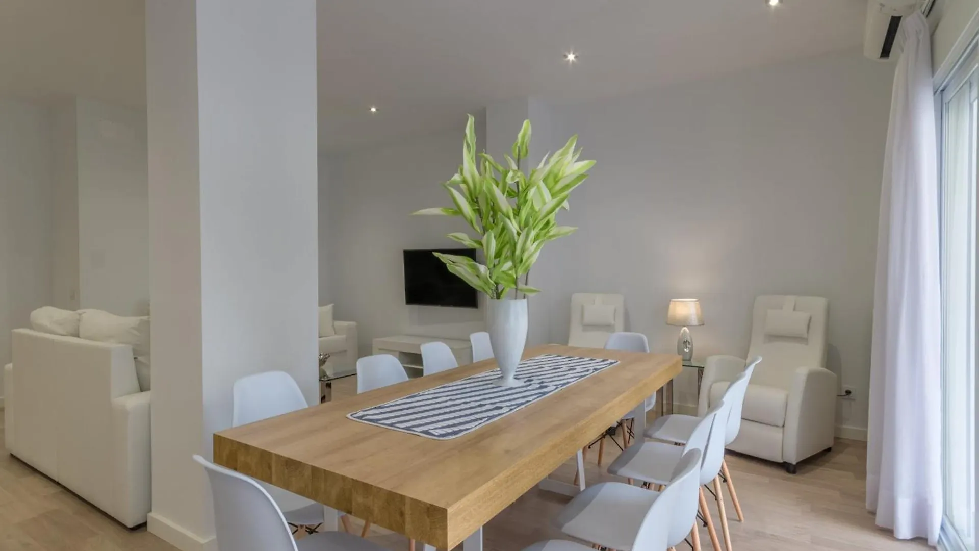 Vakantiehuis Tastefully-Furnished Villa In Mallorca Palma de Mallorca